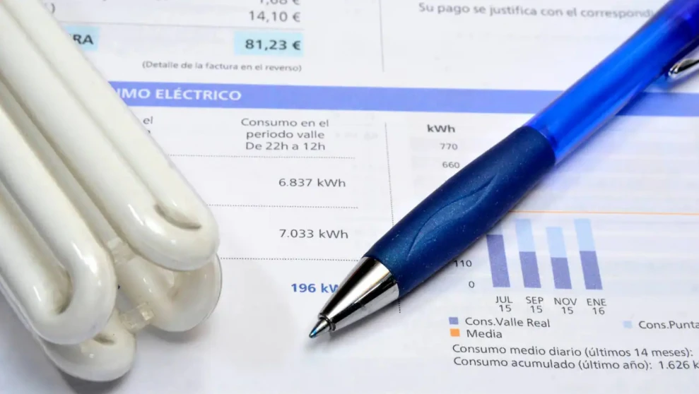 Ahorro en Factura Eléctrica: Precios de Luz en Descenso y Excepción Ibérica